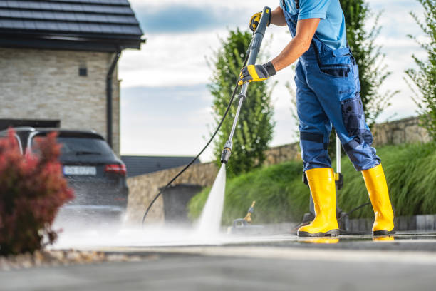 Best Driveway Pressure Washing  in Longboat Key, FL